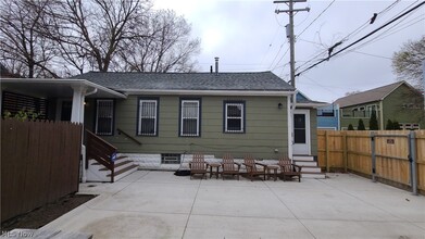 Building Photo - 4208 John Ct