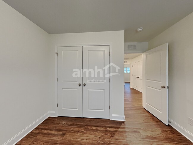 Building Photo - 117 Ashton Dr