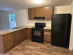 Building Photo - 1505 Bunnys Dr