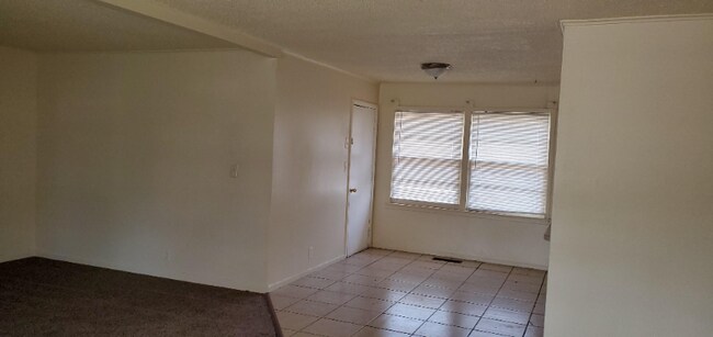 Building Photo - 3337 E Virgin St