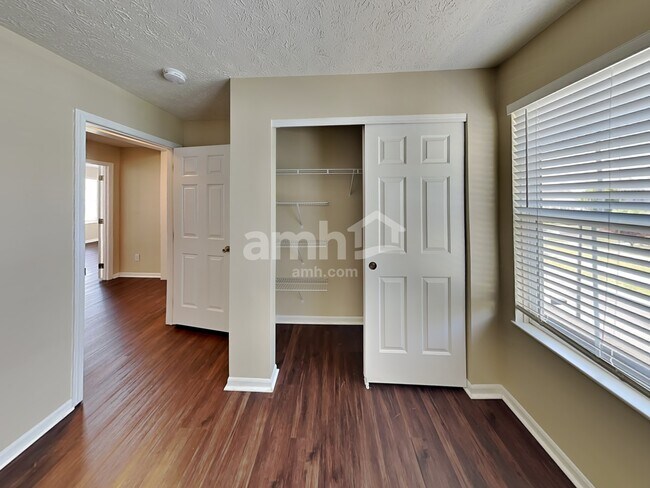 Building Photo - 4365 Chanterelle Dr