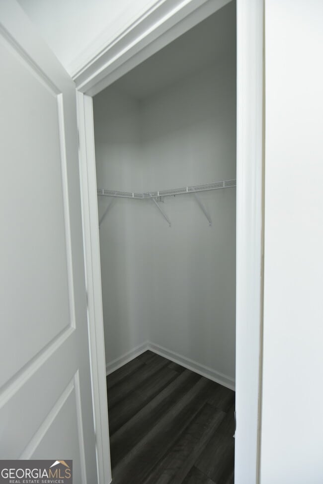 Building Photo - 2839 Rosehall Way