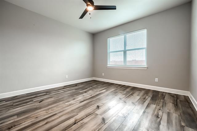 Building Photo - 909 Emerson Dr