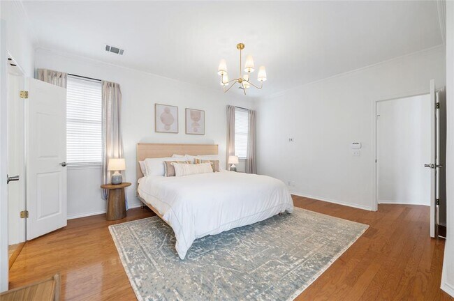 Building Photo - 11817 Lake Stone Dr