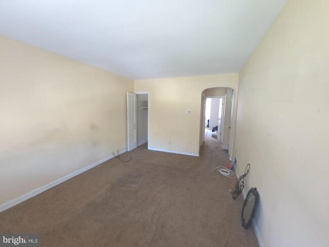 Building Photo - 854 Windermere Ave