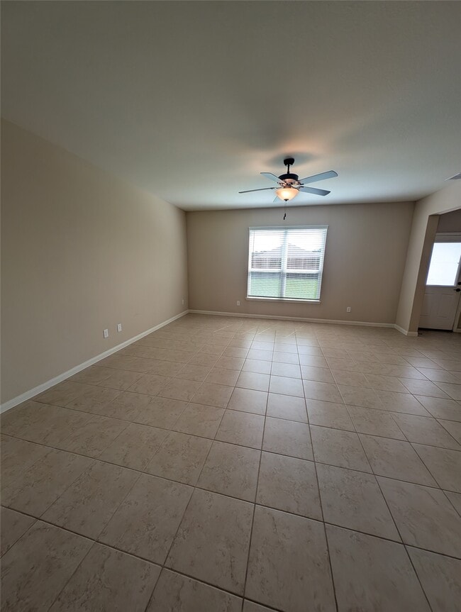 Building Photo - 21210 Echo Manor Dr