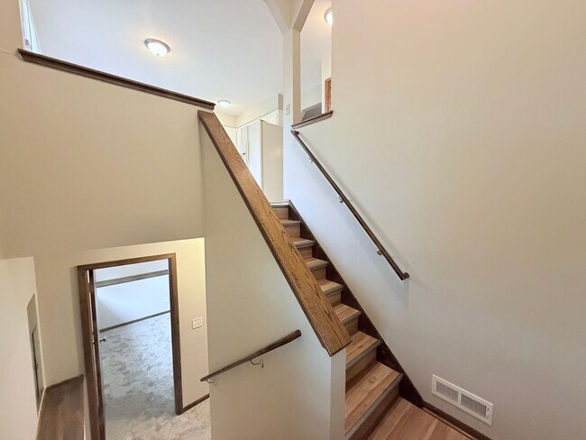 Building Photo - 8820-8822 Griggs Ave