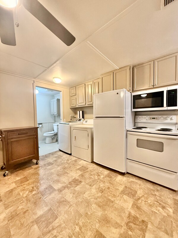 Building Photo - 3801 Pheasant St