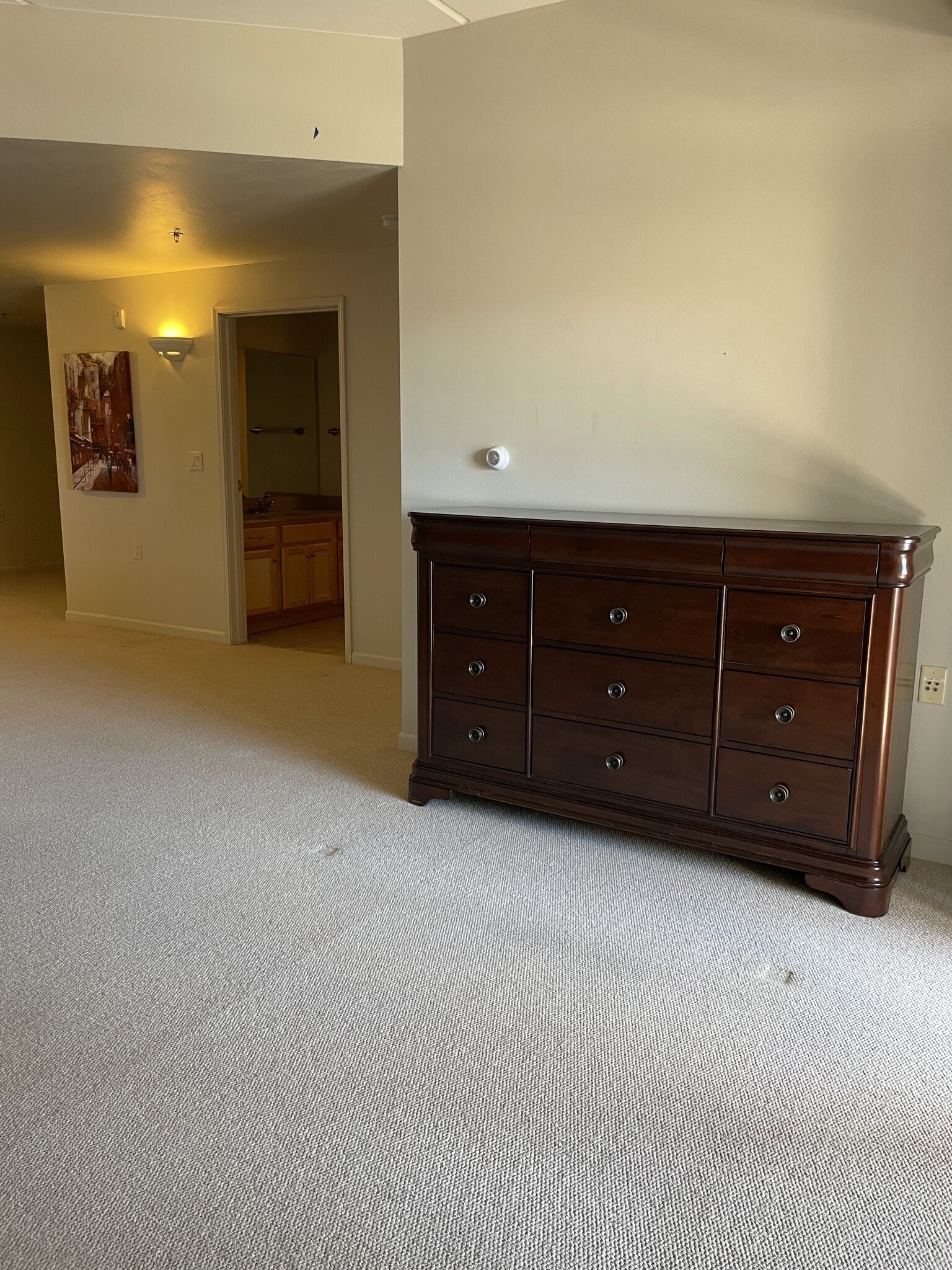 Building Photo - 400 N Richmond St