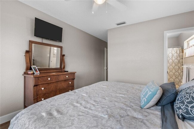 Building Photo - 3753 46th Ave S