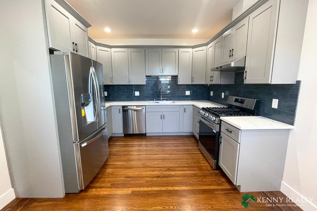 Building Photo - Beautifully Remodeled 4 Bedroom Home | Ing...