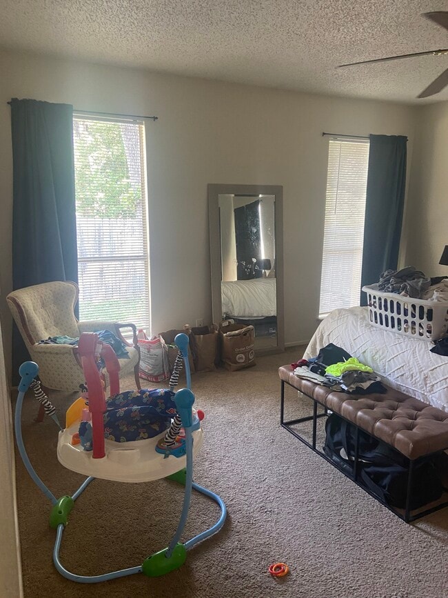 Building Photo - 4012 Cima Serena Dr