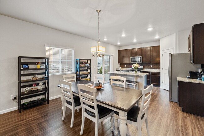 Building Photo - 5137 Blue Lunar Ln