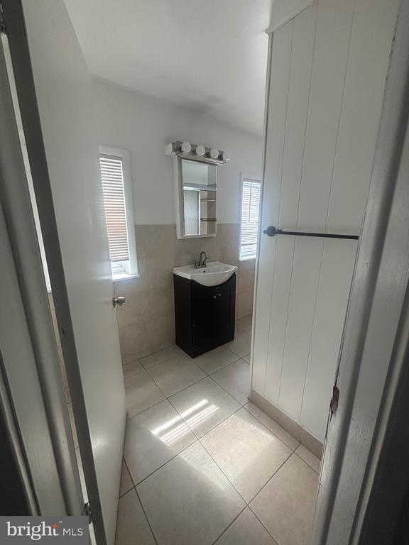 Building Photo - 3172 Chatham St