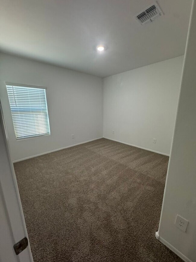 Building Photo - Marana- 3 bedroom/ 2 bathroom BRAND NEW HOME!