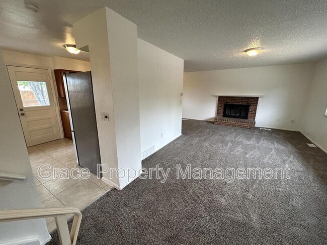 Building Photo - 9954 W Maryland Dr
