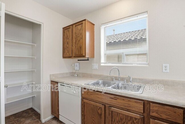 Building Photo - 435 W Corriente Ct