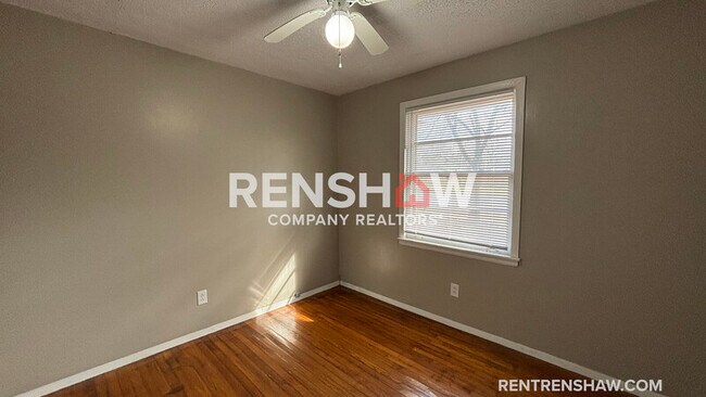 Building Photo - 4694 McCrory Ave