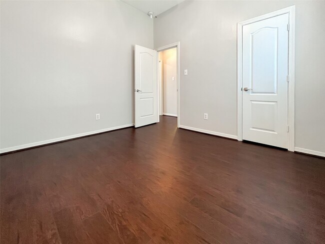 Building Photo - 5306 Brookway Willow Dr