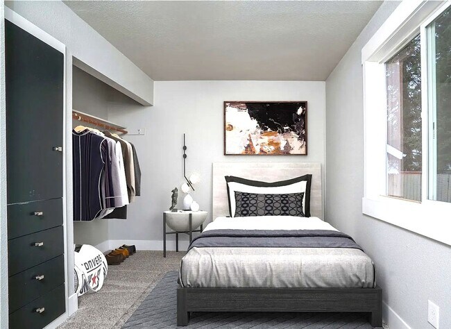 Building Photo - Rooms for rent in 4bedroom/2ba Downtown Puyallup Duplex (Room rents starting at $850 - $1,100)