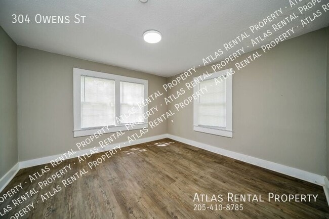 Building Photo - 304 Owens St