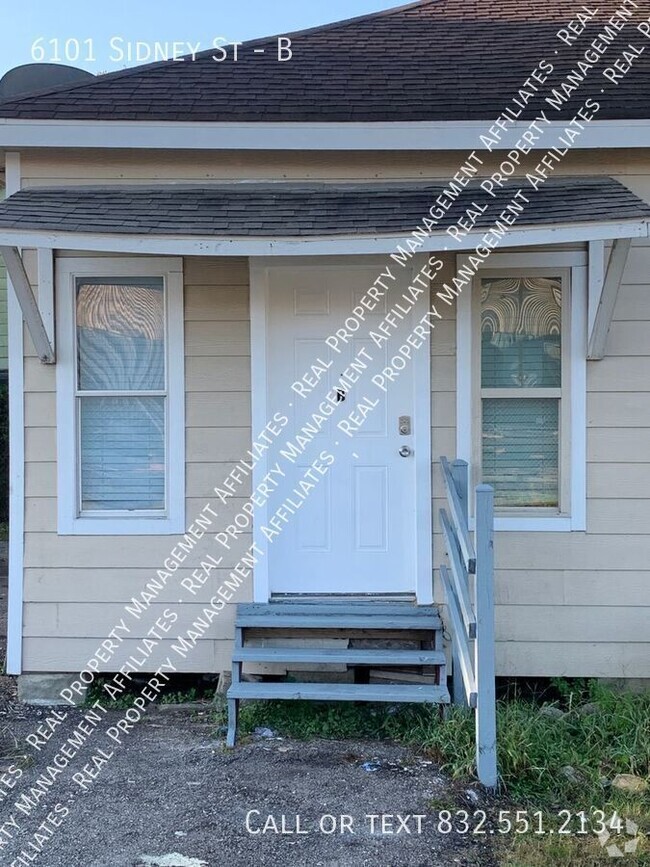 Building Photo - 6101 Sidney St