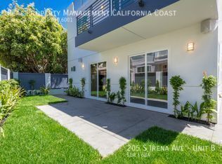 Building Photo - 205 S Irena Ave