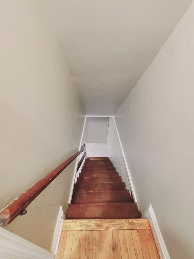 Building Photo - 410 Joplin St