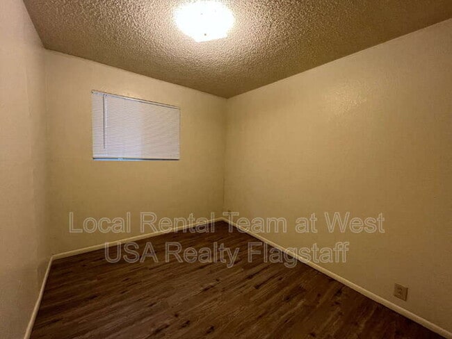 Building Photo - 117 E Ellery Ave