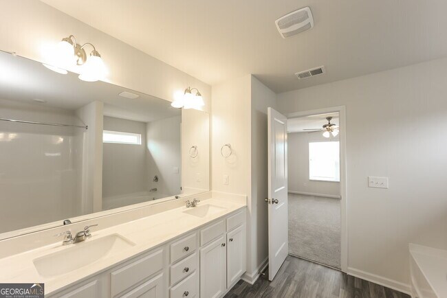 Building Photo - 429 Culloden Moor Dr