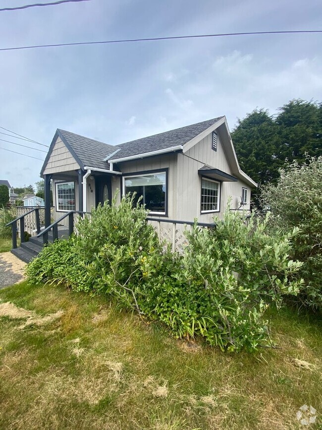 Building Photo - Long Beach Peninsula 2 bedroom