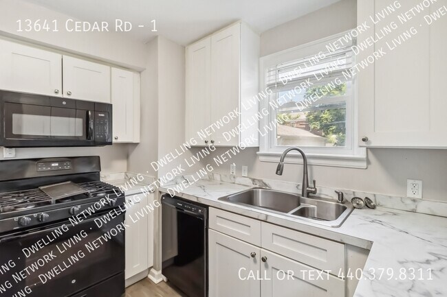 Building Photo - 13641 Cedar Rd