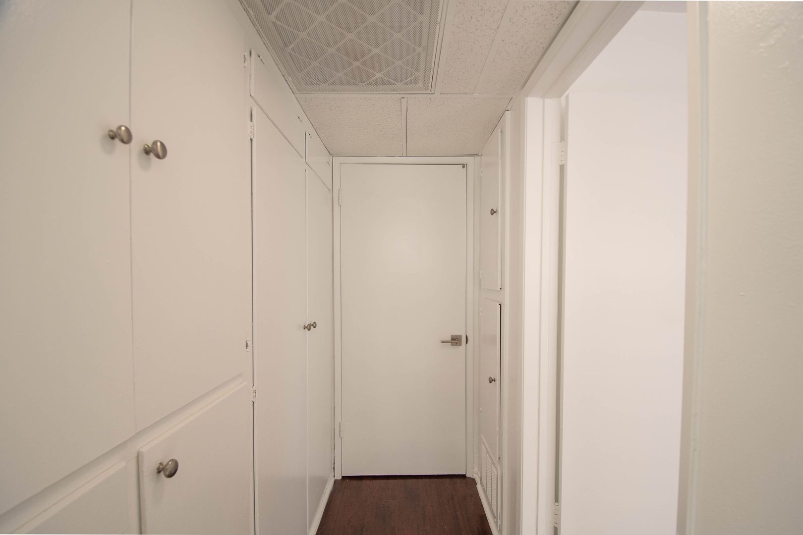 Building Photo - 14706 Dickens St