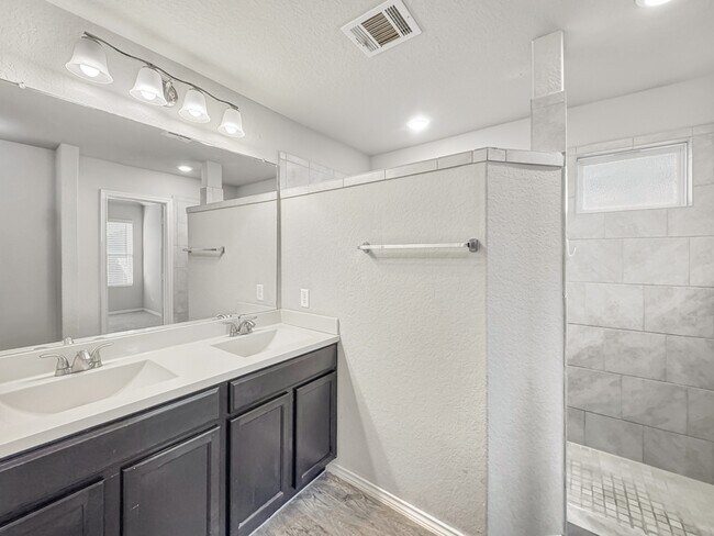 Building Photo - 9714 Marbach Hl