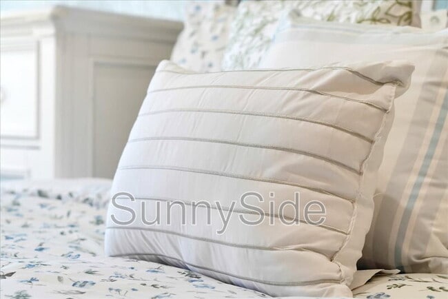 Building Photo - 42 Nottingham Way