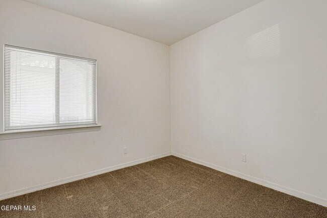 Building Photo - 969 Haggerston St