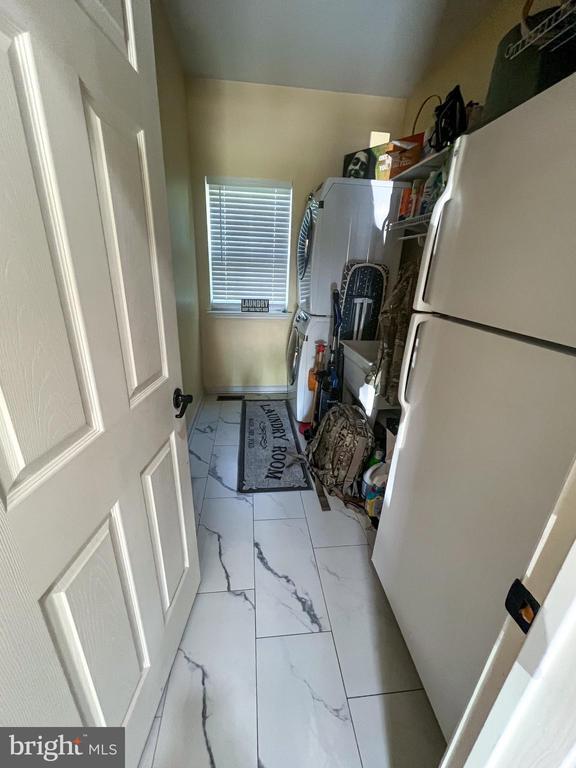 Building Photo - 144 Edgar Rd