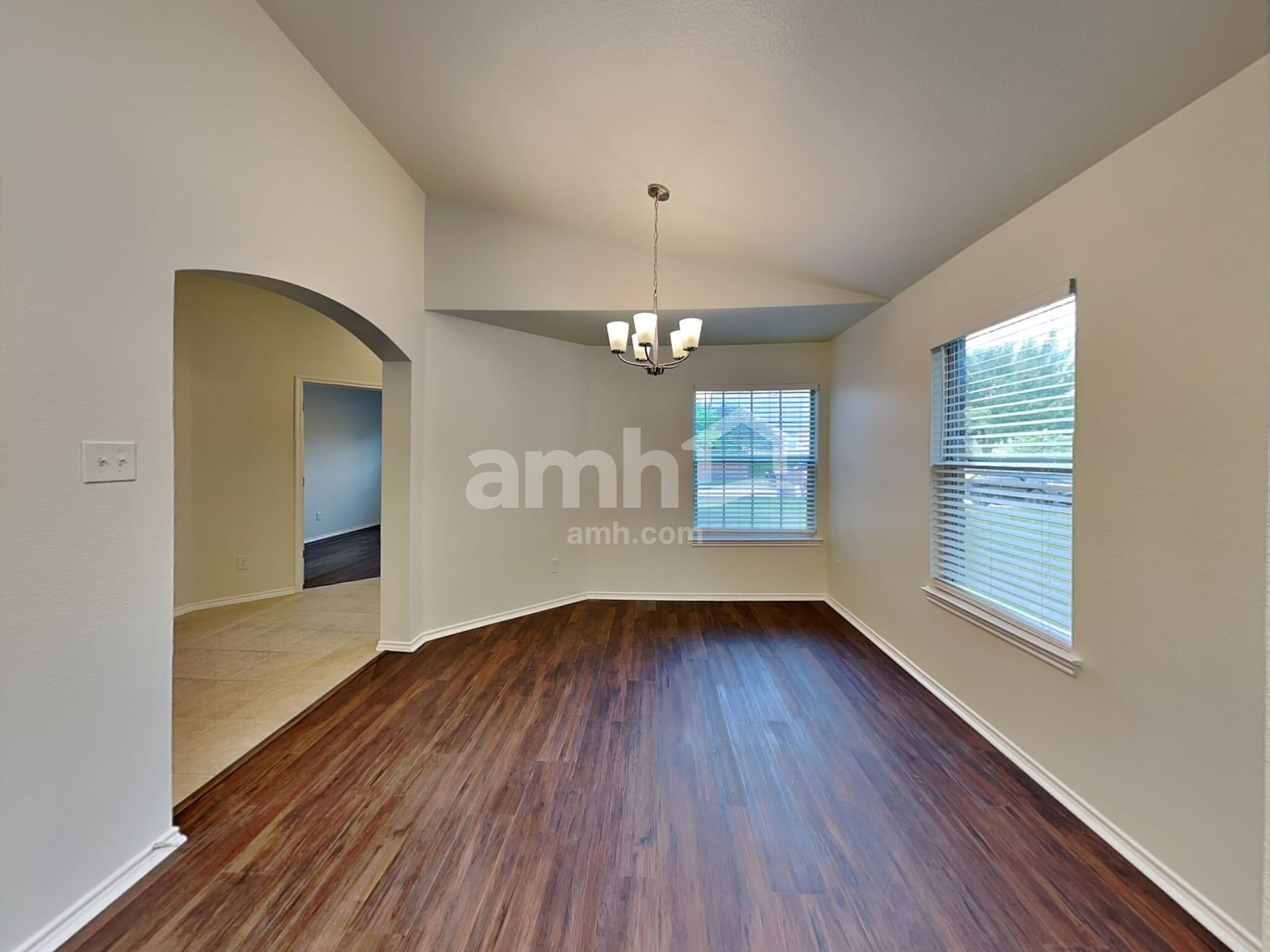 Building Photo - 8321 Brigalow St