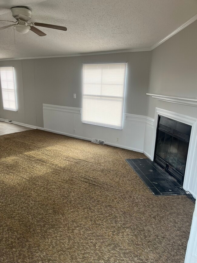 Building Photo - 1700 Lizzie Mill Rd