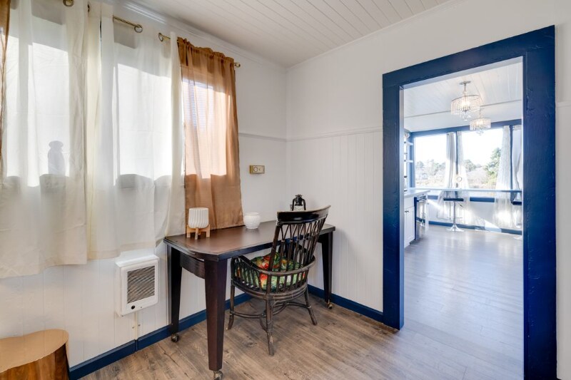 Building Photo - 400 S Holladay Dr