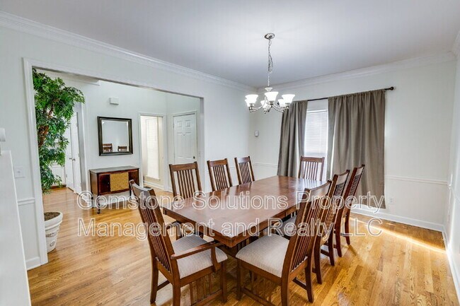 Building Photo - 1024 Belcor Dr
