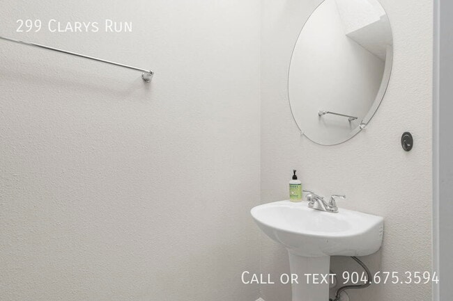 Building Photo - 299 Clarys Run