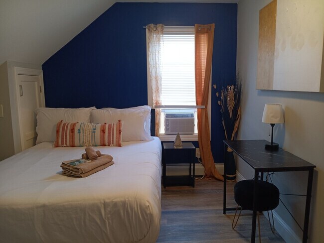 Building Photo - 20 Hawkins St