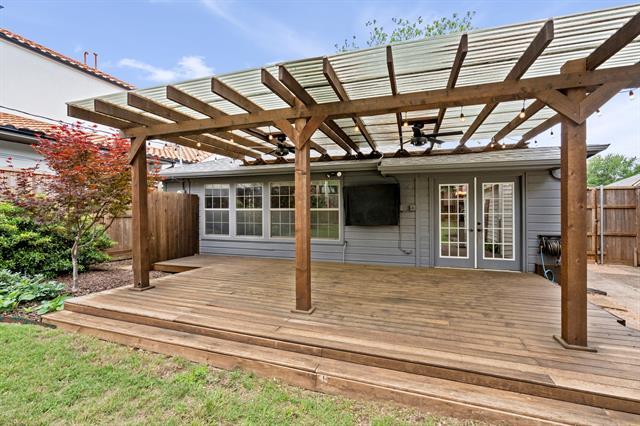 Building Photo - 8406 Lakemont Dr