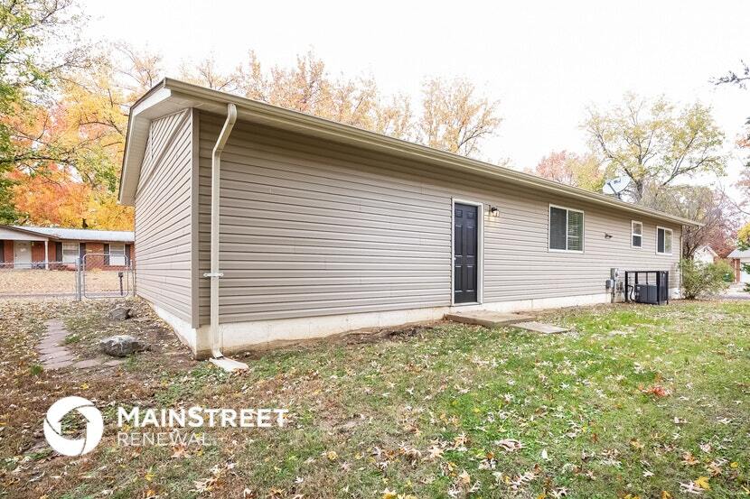 Building Photo - 11952 San Andres Dr