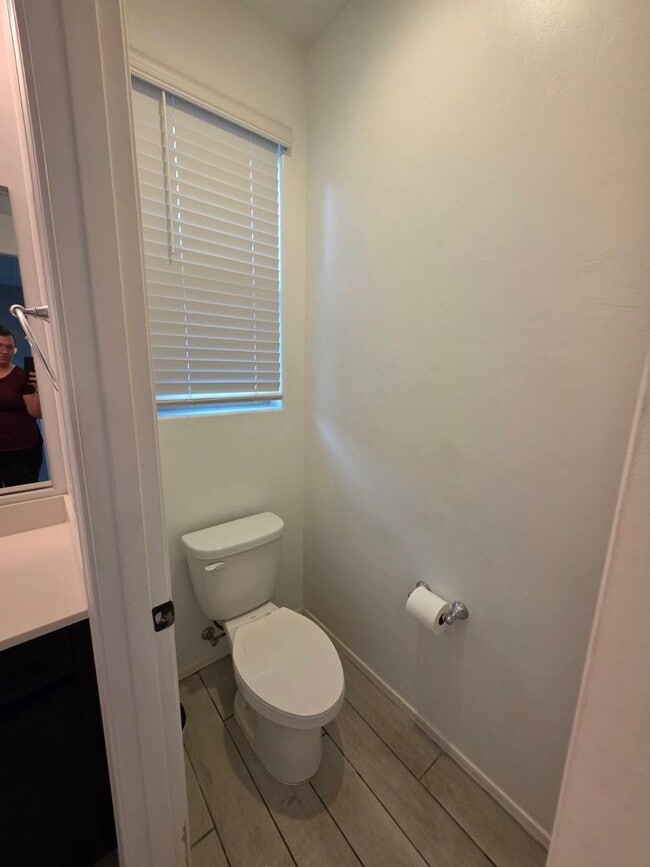 Building Photo - Great family home in Red Rock