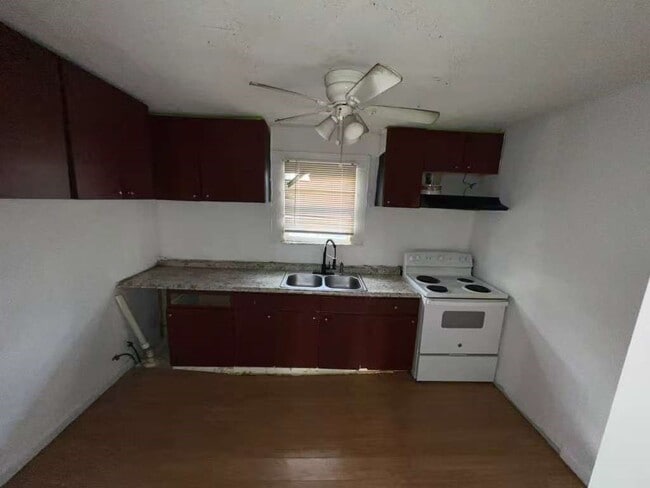 Building Photo - 4509 Pardee St