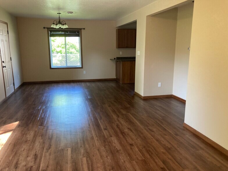 Building Photo - 3509 Veralta Dr