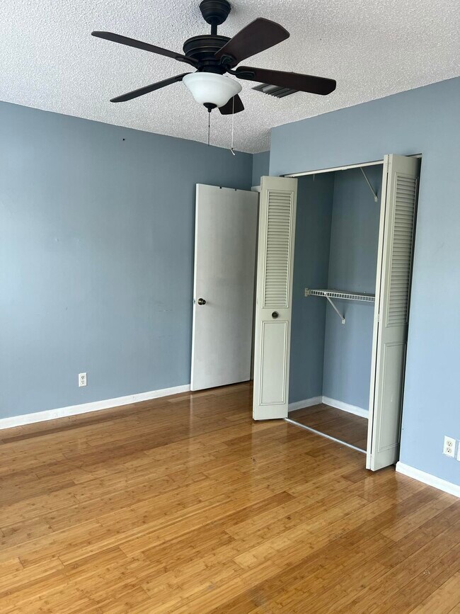 Building Photo - 5112 Society Pl W