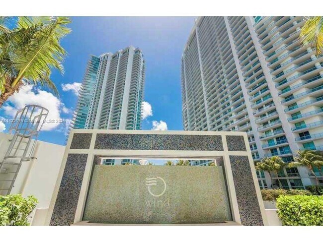 Building Photo - 350 S Miami Ave
